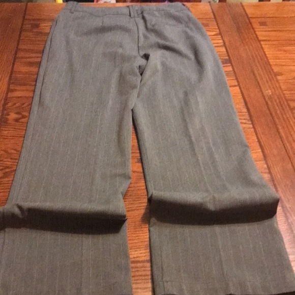 Women’s Pants Size 10 - Picture 9 of 12